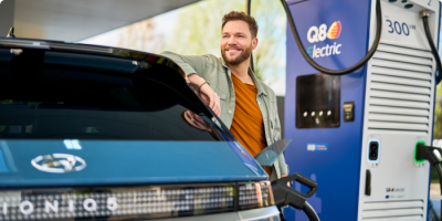 Man Q8 electric fast charger